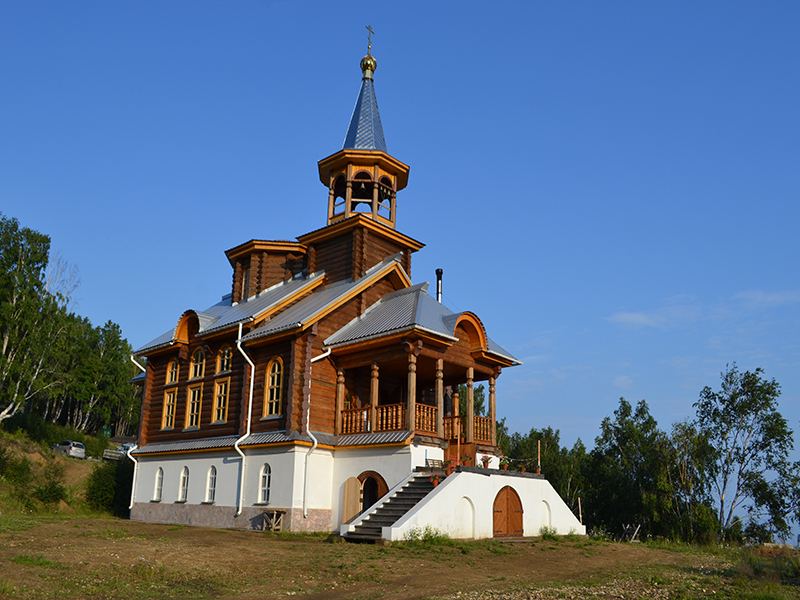 храм Преображения Господня порт Байкал